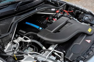 BMW X5 PHEV integrated 2.0-litre petrol engine and electric motor