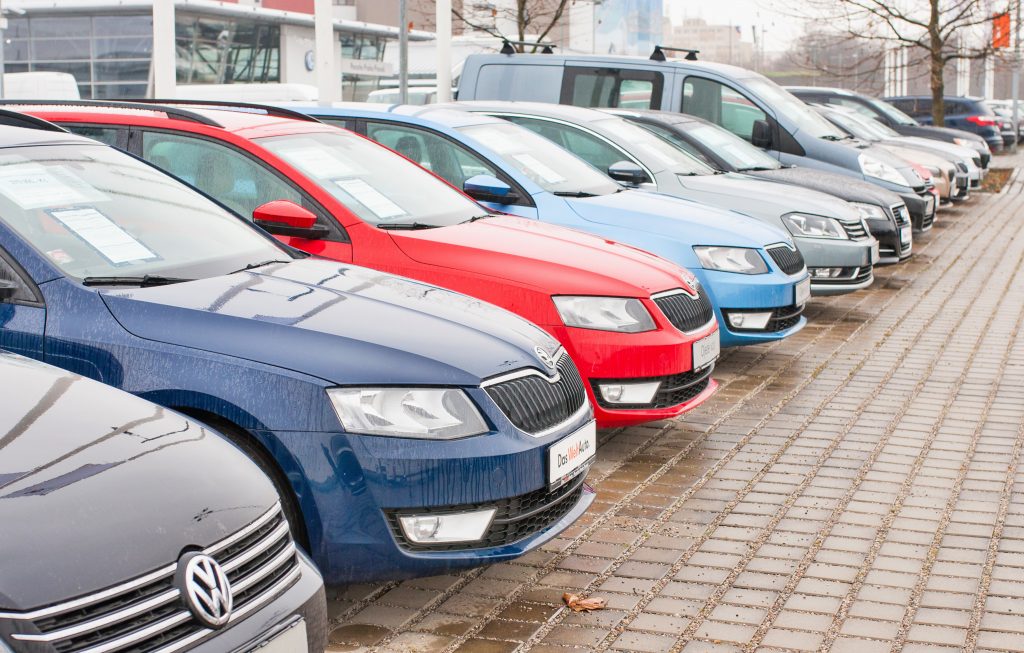 Repair costs compared between different makes within the Volkswagen