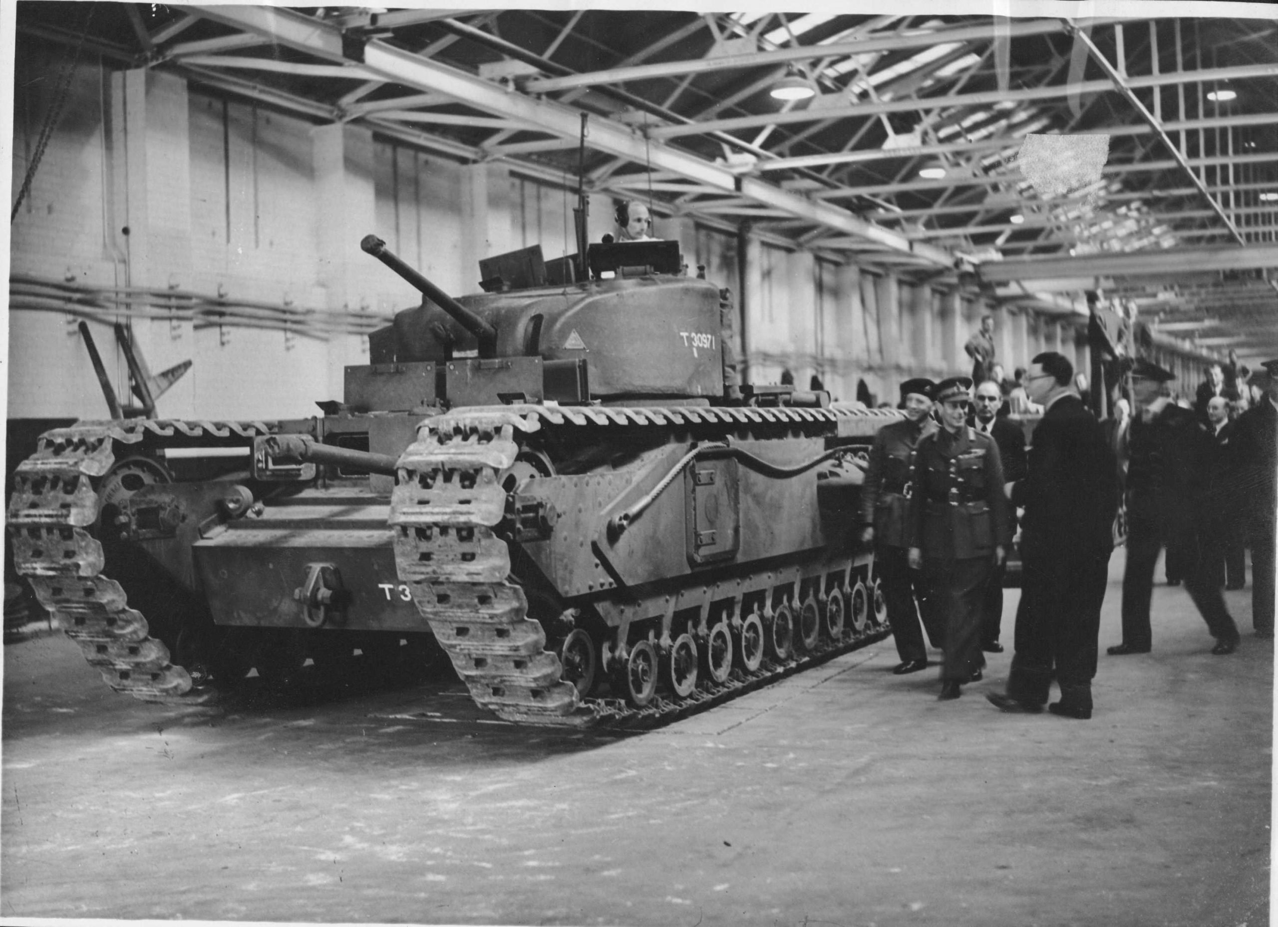 Vauxhall Classics No. 5 – A22 Infantry ‘Churchill’ Tank – Wheels Alive